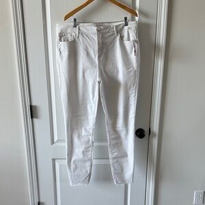 Old Navy Women's White Skinny Jeans